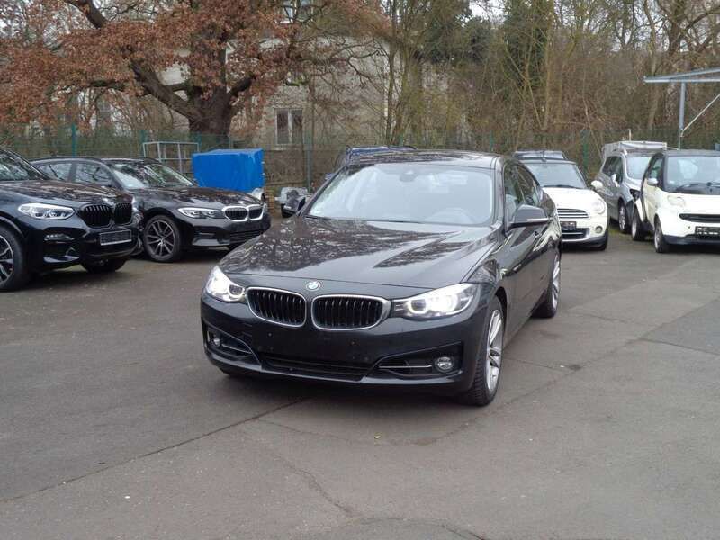 Black sapphire Gebraucht 2019 BMW 320 Gran Turismo Sport Line Limousine | 19.990 € (Guter Preis) - Bild 1/4