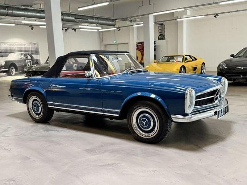 Blau Gebraucht 1964 Mercedes 230 | 95.000 € - Bild 1/4