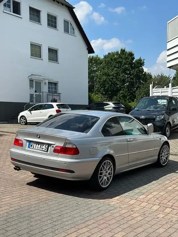 Gebraucht BMW 320 Sport Line 170 PS (125 kW) 2003 Silber Coupé
