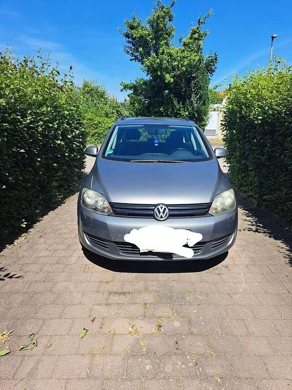 Gebraucht 2010 VW Golf Plus Cross Trendline Van / Kleinbus | 5.000 € (Fairer Preis) - Bild 1/4