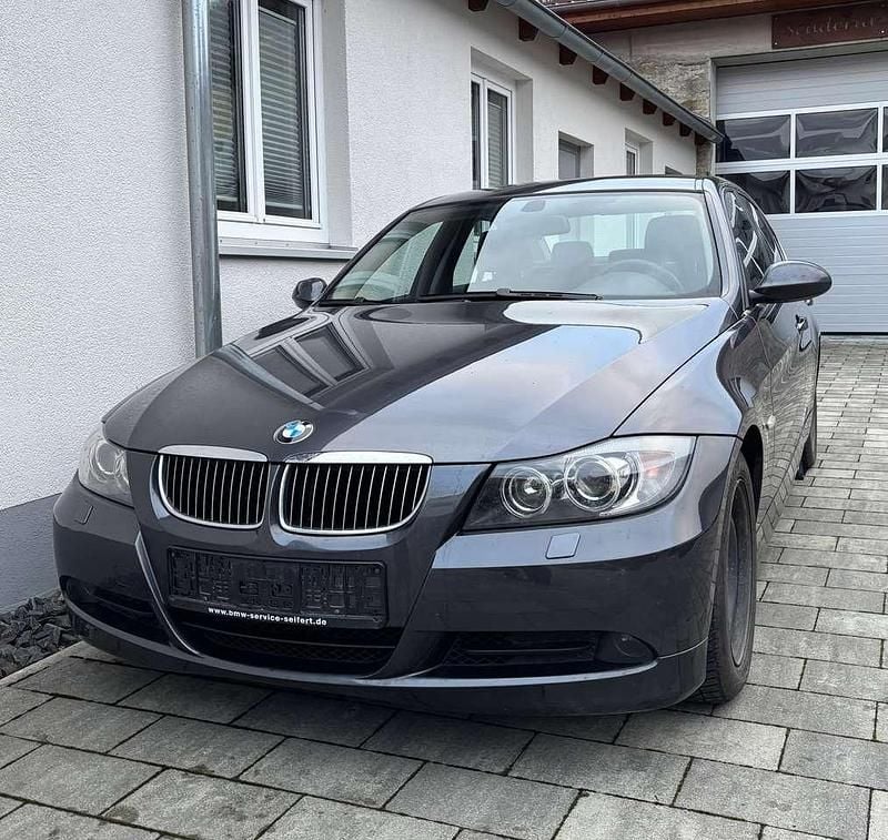 Gebraucht BMW 325 218 PS (160 kW) 2007 Limousine