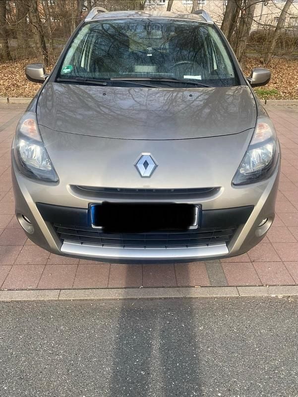 Gebraucht Renault Clio GrandTour 75 PS (55 kW) 2012 Braun Kombi