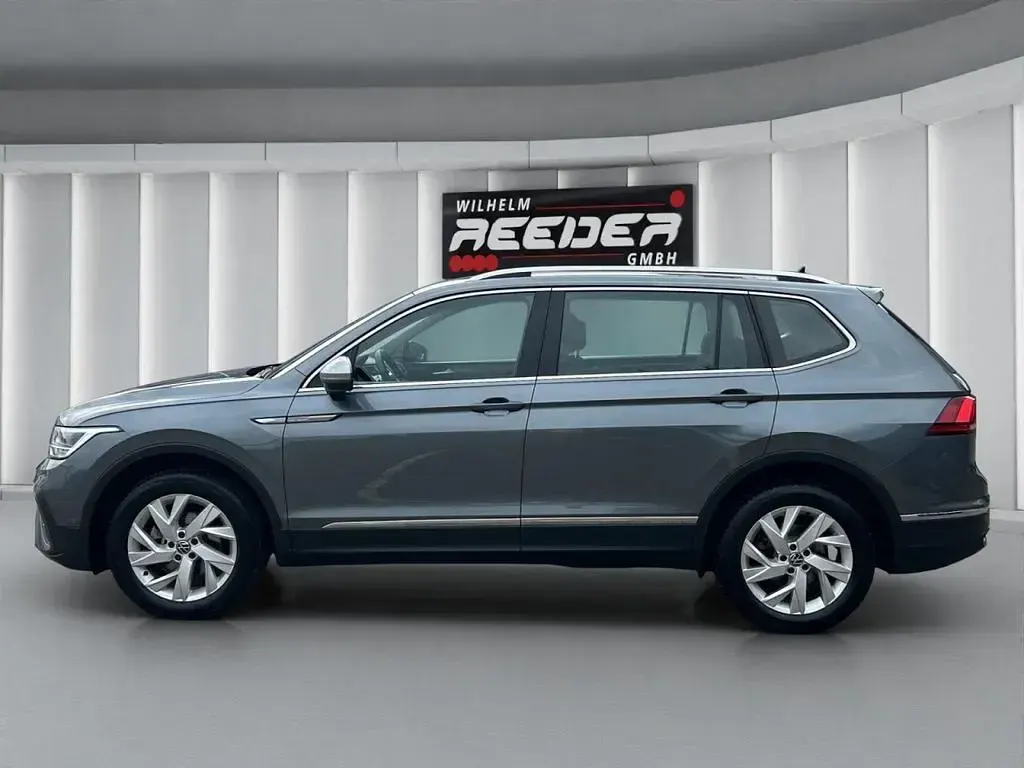 Gebraucht VW Tiguan Life 150 PS (110 kW) 2025 Platinum grey (metallic) SUV