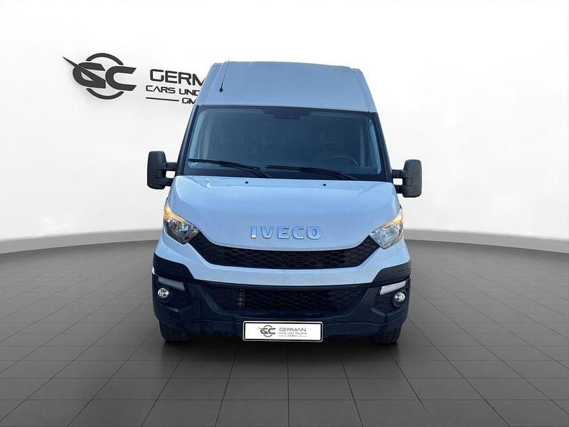 Gebraucht Iveco Daily 106 PS (77 kW) 2016 Weiß Limousine