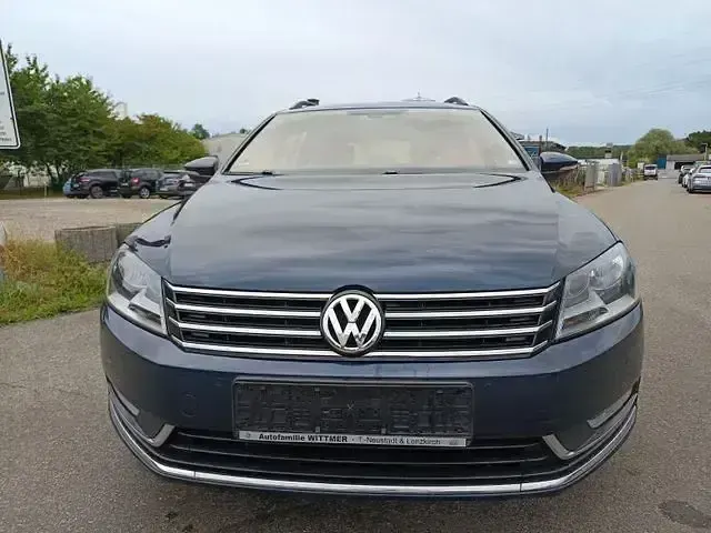Gebraucht VW Passat Comfortline 140 PS (102 kW) 2013 Iron grey metallic Kombi