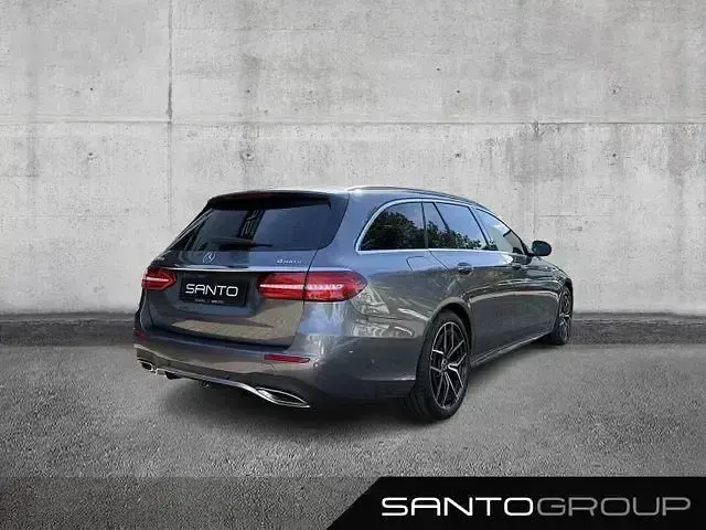 Gebraucht Mercedes E450 AMG line 367 PS (269 kW) 2020 Grau Kombi