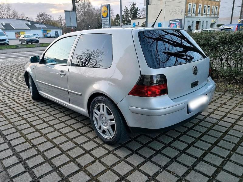 Gebraucht VW Golf 150 PS (110 kW) 1998 Silber Coupé