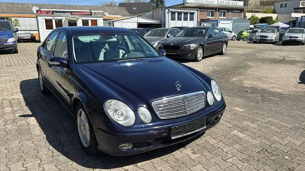 Gebraucht Mercedes E240 177 PS (130 kW) 2003 Limousine