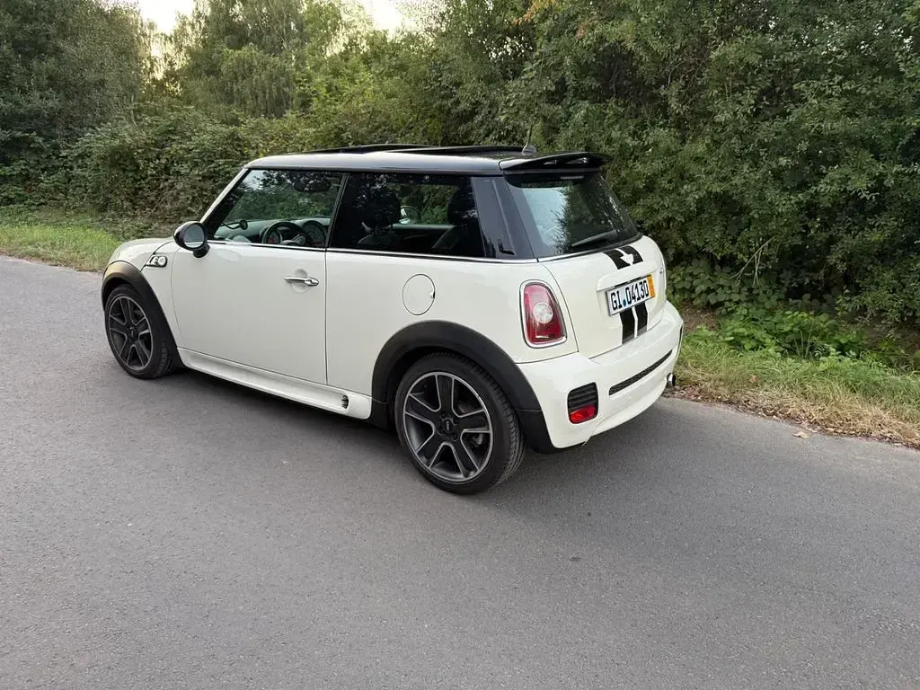 Usado Mini Cooper 120 CV (88 kW) 2007 Blanco Utilitario