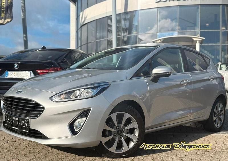 Gebraucht Ford Fiesta 101 PS (74 kW) 2018 Grau Kleinwagen