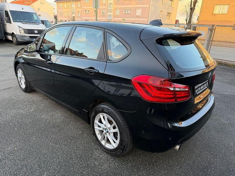 Gebraucht BMW 218 Active Tourer Advantage 136 PS (100 kW) 2016 Schwarz Van / Kleinbus