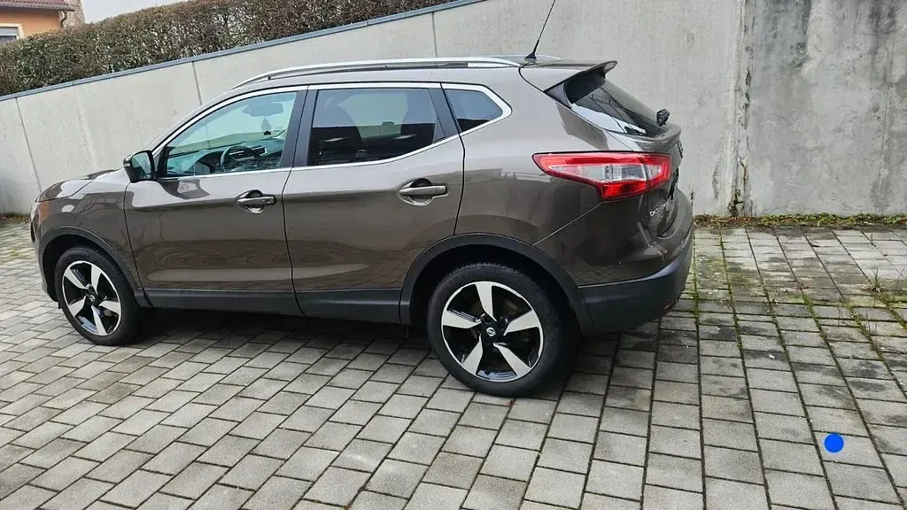 Gebraucht Nissan Qashqai N-Vision 116 PS (85 kW) 2017 Braun SUV