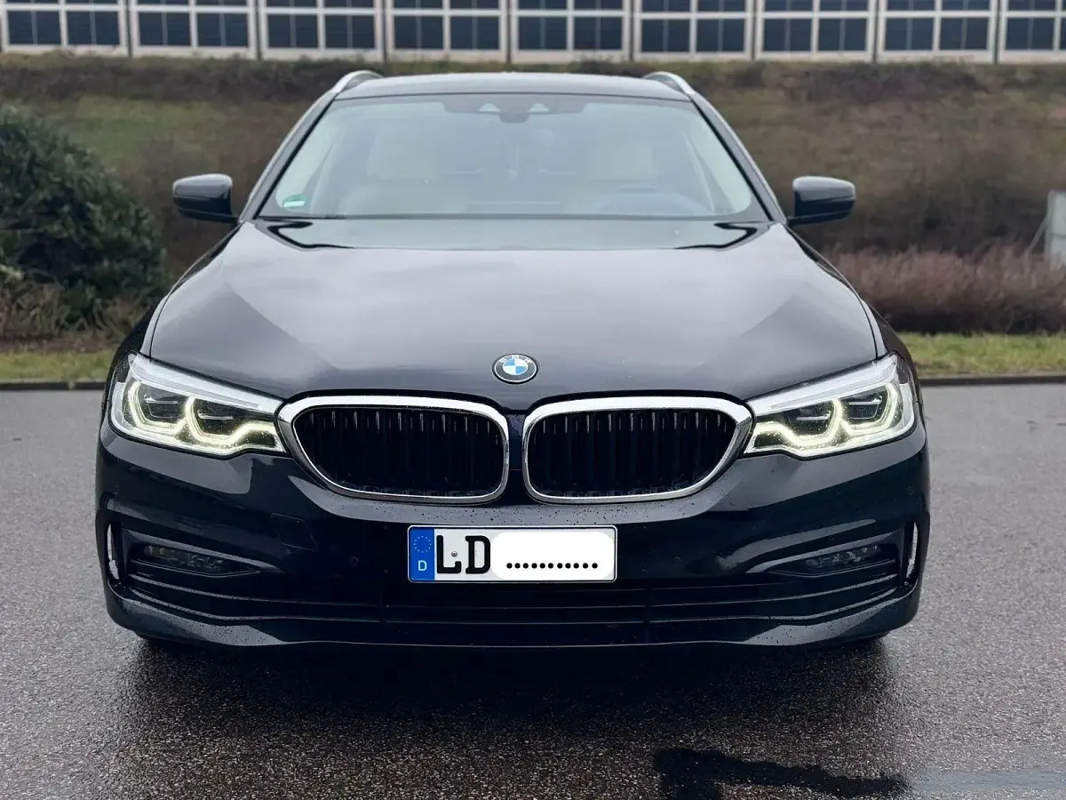 Gebraucht BMW 540 Sport Line 320 PS (235 kW) 2019 Schwarz Kombi