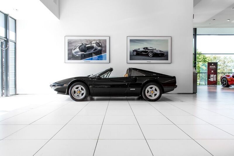 Schwarz Gebraucht 1980 Ferrari 308 Cabrio | 115.000 € - Bild 1/4