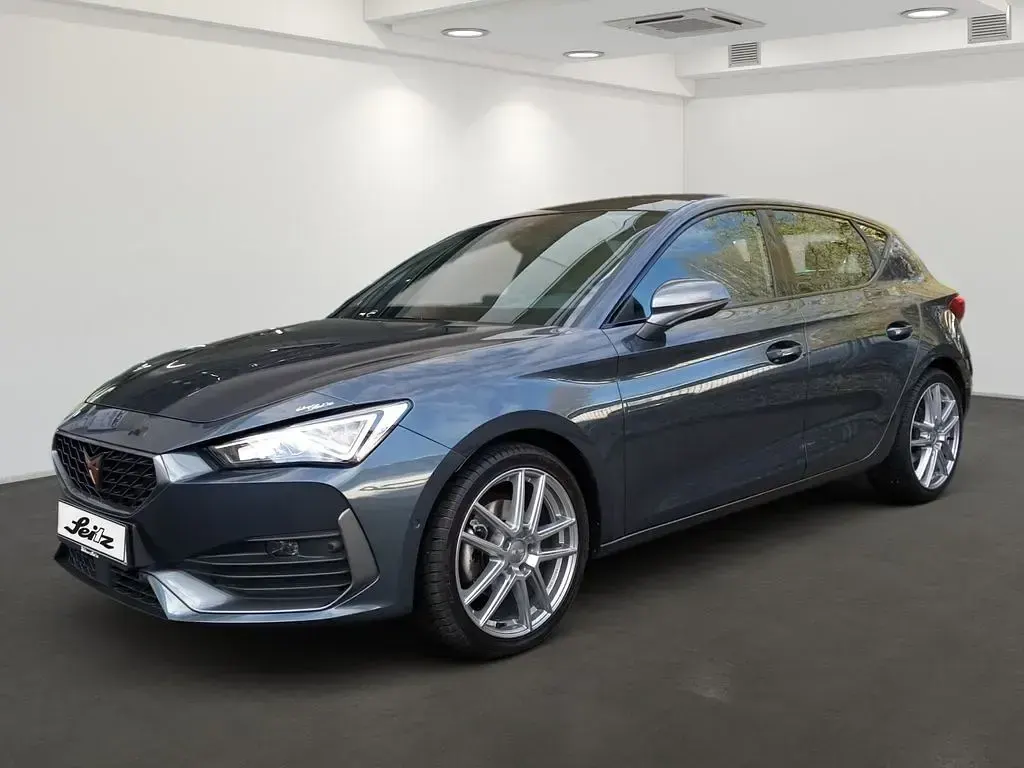 Käytetty Cupra Leon 150 HP (110 kW) 2023 Harmaa Sedan