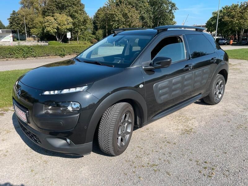 Schwarz obsidien/metallic Gebraucht 2017 Citroën C4 Cactus Shine Kleinwagen | 9.400 € (Fairer Preis) - Bild 1/4