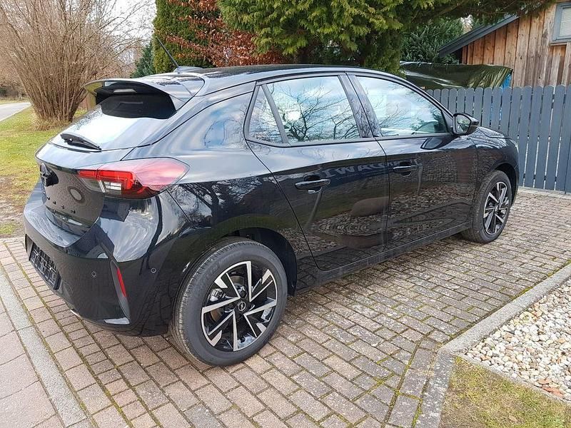 Neu Opel Corsa 101 PS (74 kW) 2025 Schwarz Kombi