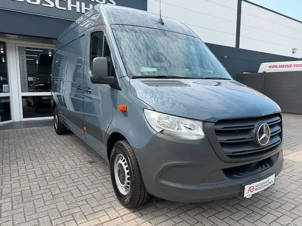 Gebraucht Mercedes E-Sprinter 85 kW (116 PS) 2020 Grau Van