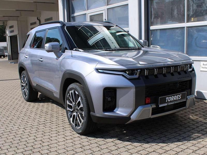 Iron metal Neu 2024 Ssangyong Torres SUV | 43.990 € - Bild 1/4