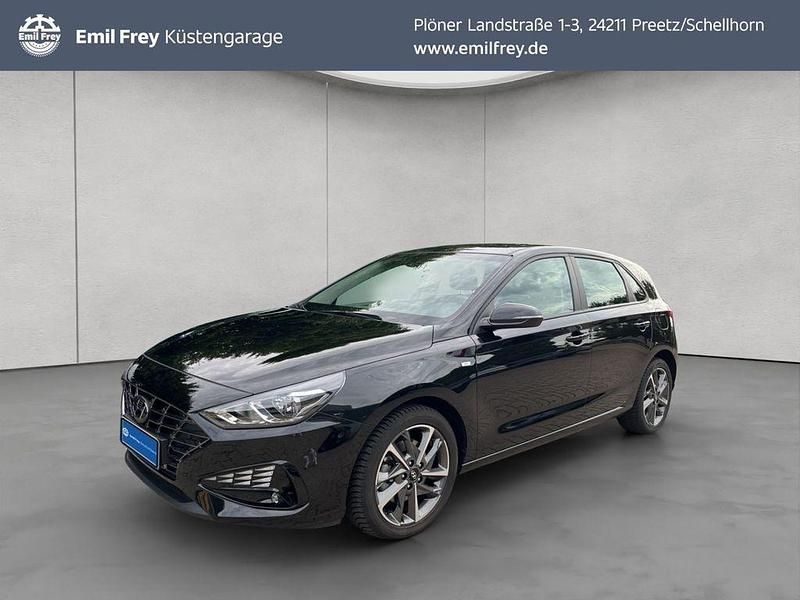 Schwarz Gebraucht 2024 Hyundai i30 Trend Limousine | 17.980 € (Superpreis) - Bild 1/4