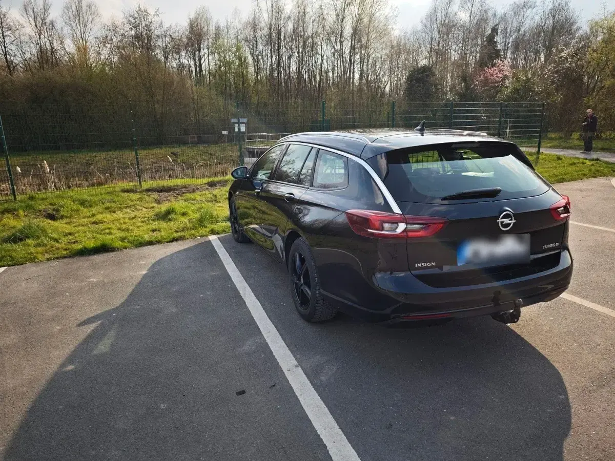 Gebraucht Opel Insignia 136 PS (100 kW) 2019 Schwarz Limousine