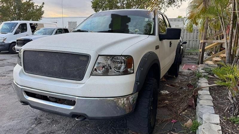 Gebraucht Ford V8 305 PS (224 kW) 2006 Weiß SUV