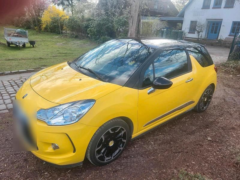 Gebraucht Citroën DS3 109 PS (80 kW) 2012 Gelb Kleinwagen