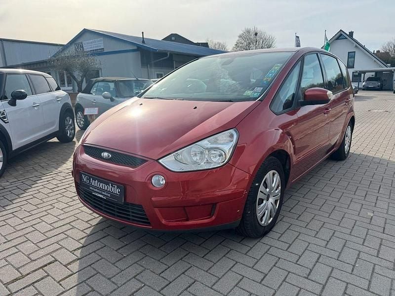 Gebraucht Ford S-MAX Trend 140 PS (102 kW) 2010 Rot Van / Kleinbus
