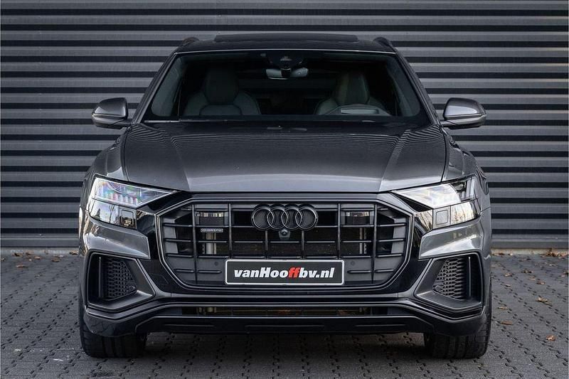 Gebraucht Audi Q8 Proline 462 PS (339 kW) 2023 Grau SUV