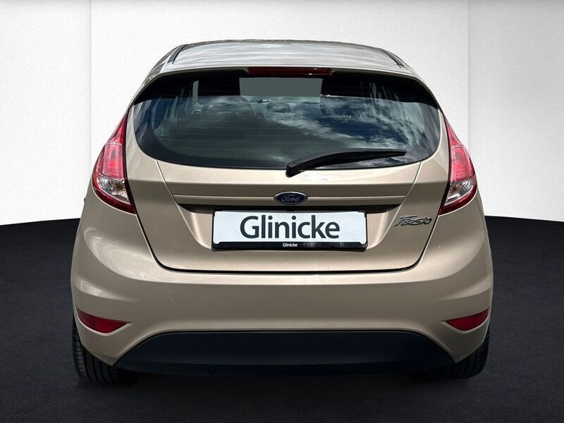 Gebraucht Ford Fiesta Celebration 82 PS (60 kW) 2017 Beige Kleinwagen