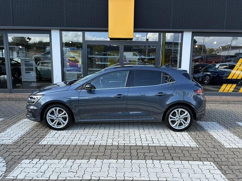 Gebraucht Renault Mégane IV Techno 140 PS (102 kW) 2023 Titaniumgrau metallic (grau) Limousine