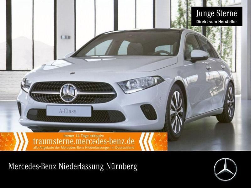 Weiß Gebraucht 2022 Mercedes A250 Progressive Limousine | 20.890 € (Guter Preis) - Bild 1/3