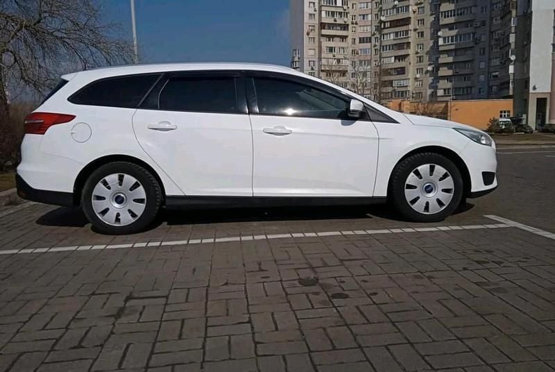 Gebraucht Ford Focus 125 PS (91 kW) 2017 Kombi
