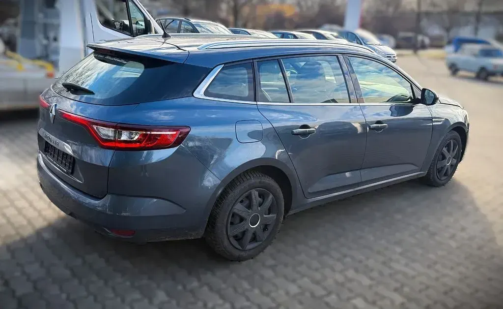 Gebraucht Renault Mégane III Experience 132 PS (97 kW) 2016 Grau Limousine