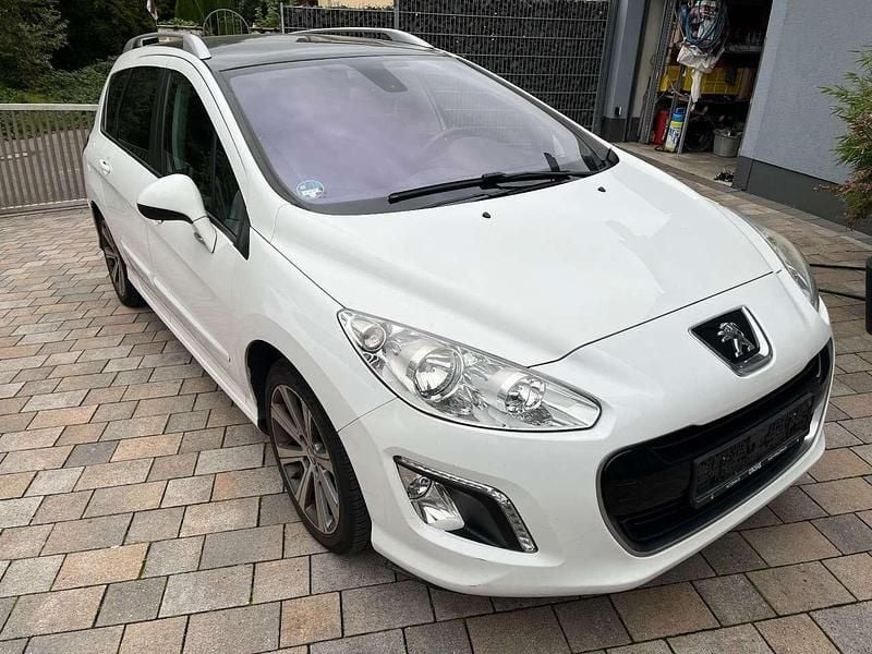 Weiß Gebraucht 2011 Peugeot 308 Kombi | 1.699 € (Superpreis) - Bild 1/4