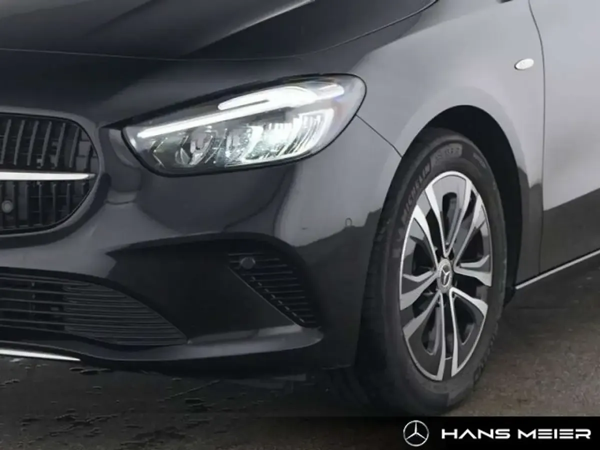 Gebraucht Mercedes B250e Advanced 218 PS (160 kW) 2025 Unilack nachtschwarz Kleinwagen