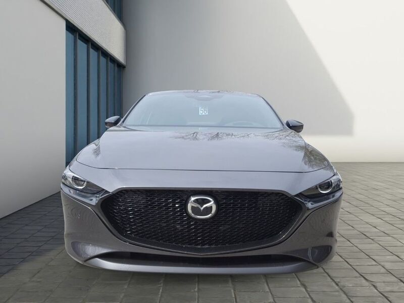 Grau Gebraucht 2024 Mazda 3 Homura-Line Limousine | 27.900 € (Fairer Preis) - Bild 1/4