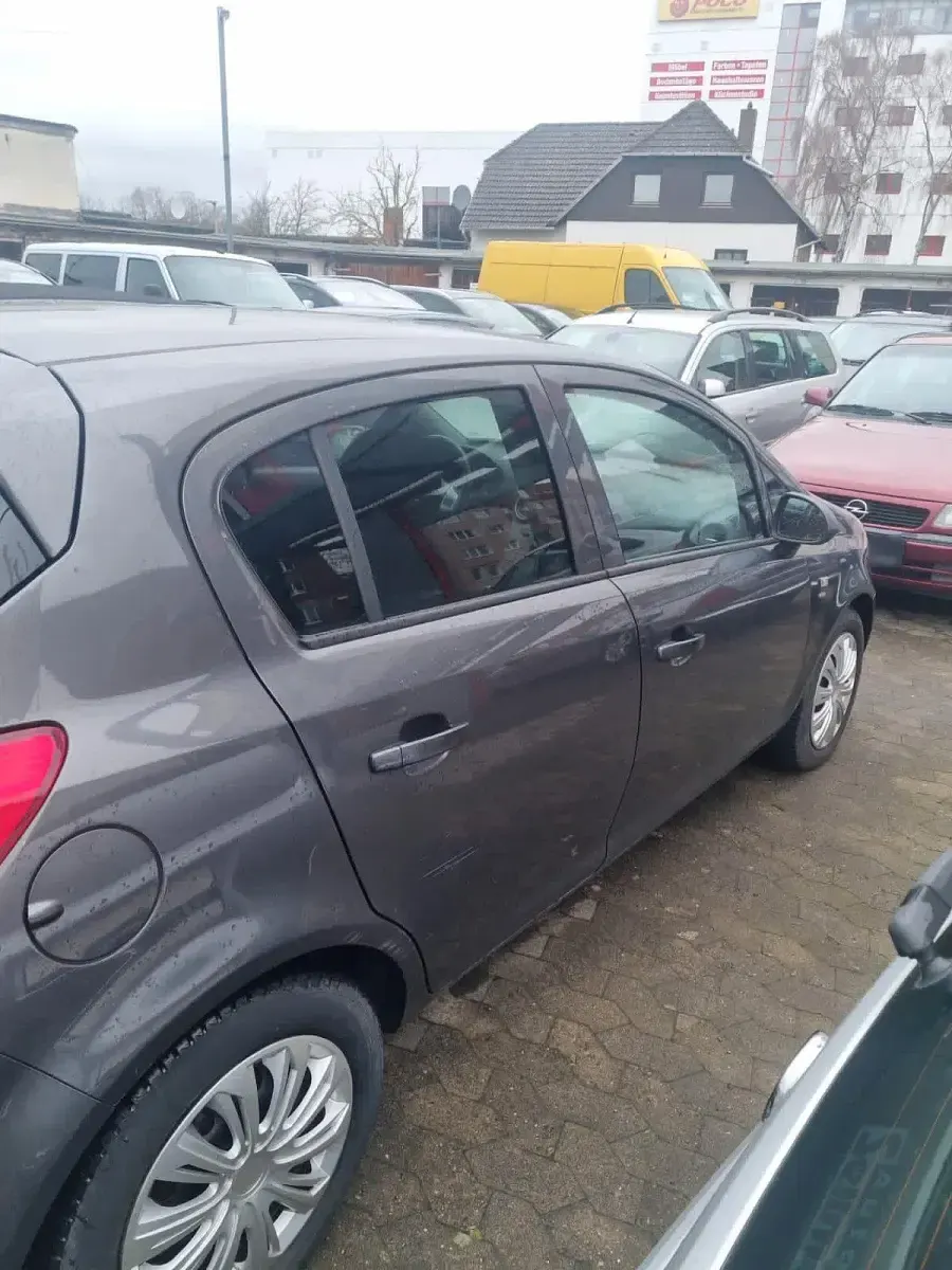 Gebraucht Opel Corsa 87 PS (63 kW) 2011 Grau Kleinwagen