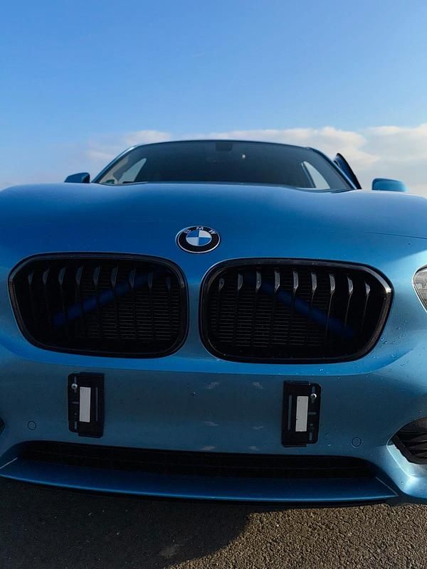 Gebraucht BMW 118 Advantage 150 PS (110 kW) 2018 Blau Kleinwagen