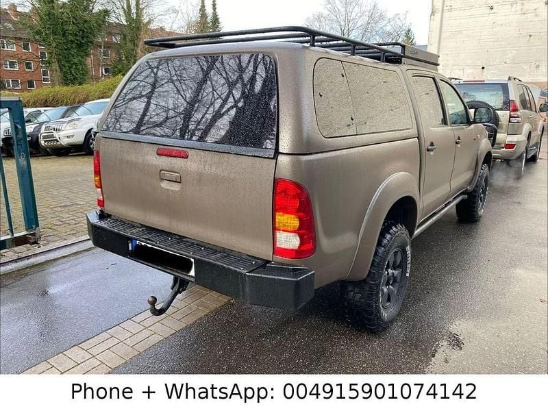 Gebraucht Toyota HiLux 171 PS (125 kW) 2007 Silber metallic Pickup