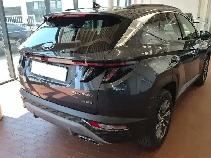 Gebraucht Hyundai Tucson Trend 265 PS (194 kW) 2023 Silber / grau SUV