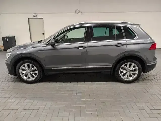 Gebraucht VW Tiguan Highline 150 PS (110 kW) 2019 Indiumgraumet. SUV