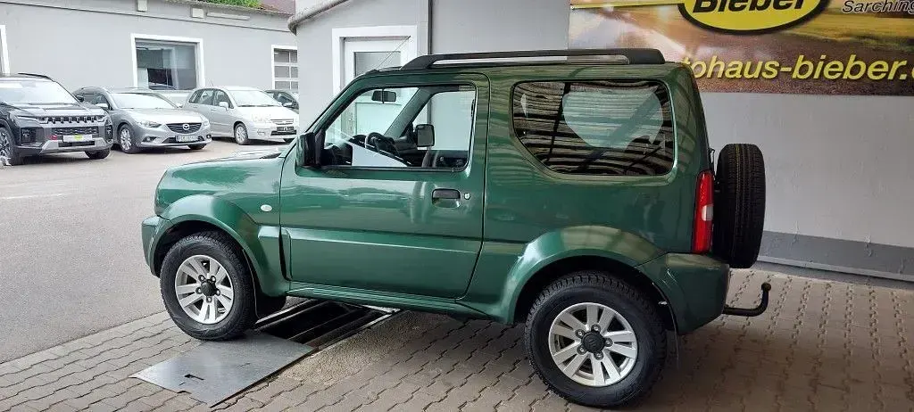 Gebraucht Suzuki Jimny Comfort 86 PS (63 kW) 2013 Grün SUV