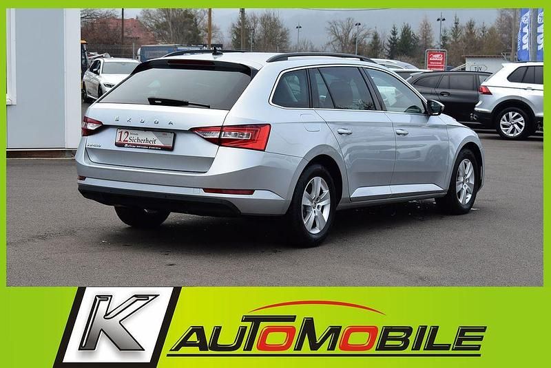 Gebraucht Skoda Superb 150 PS (110 kW) 2022 Silber Kombi