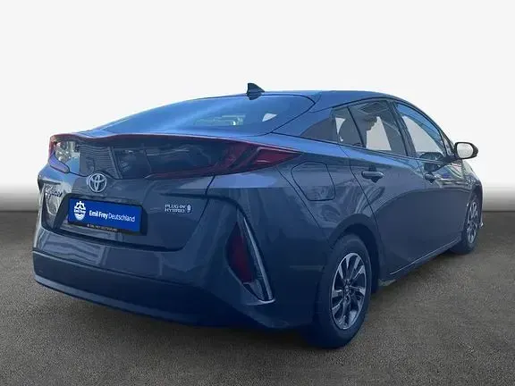 Gebraucht Toyota Prius Basis 122 PS (89 kW) 2018 Marlingrau metallic Kleinwagen