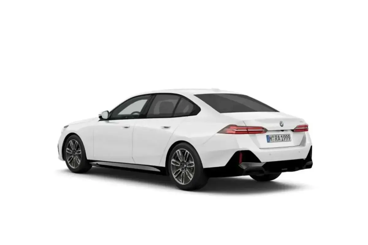 Neu BMW 520 M Sport 190 PS (139 kW) 2026 Weiß Limousine
