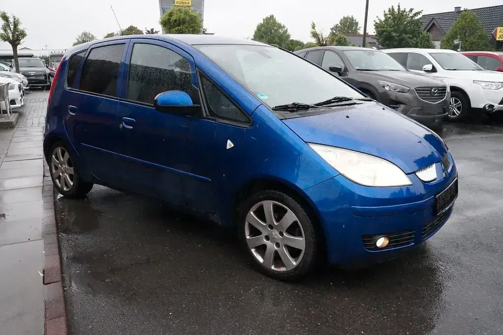 Gebraucht Mitsubishi Colt Motion 95 PS (69 kW) 2006 Blau Limousine