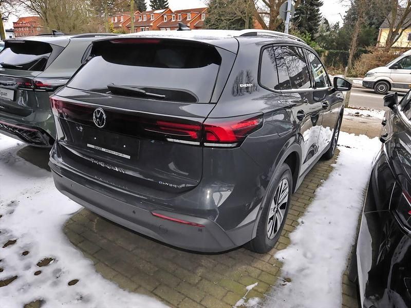 Neu VW Tiguan 204 PS (150 kW) 2026 Grau SUV