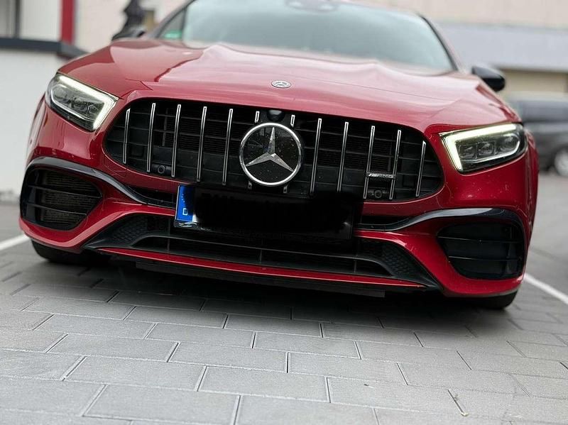 Rot Gebraucht 2020 Mercedes A45 AMG AMG Kleinwagen | 38.000 € (Guter Preis) - Bild 1/4