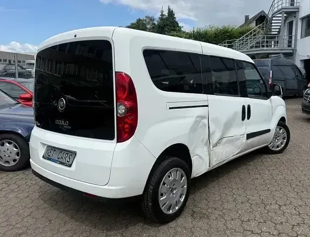 Gebraucht Fiat Doblò 105 PS (77 kW) 2015 Weiß Van / Kleinbus